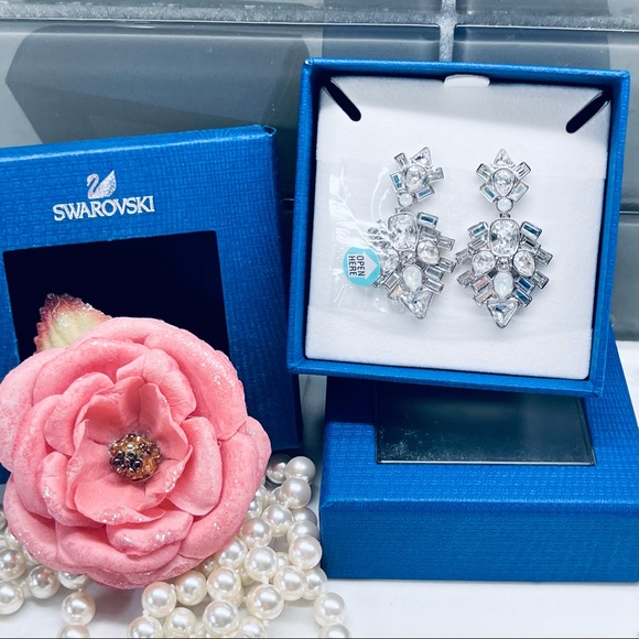 Swarovski Silver Tone Crystal Statement Earrings 5259647 - Picture 1 of 8